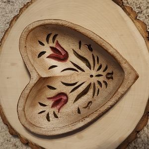 The Salem Collection Reproduction Treenware Heart & Tulip Design Trinket Dish